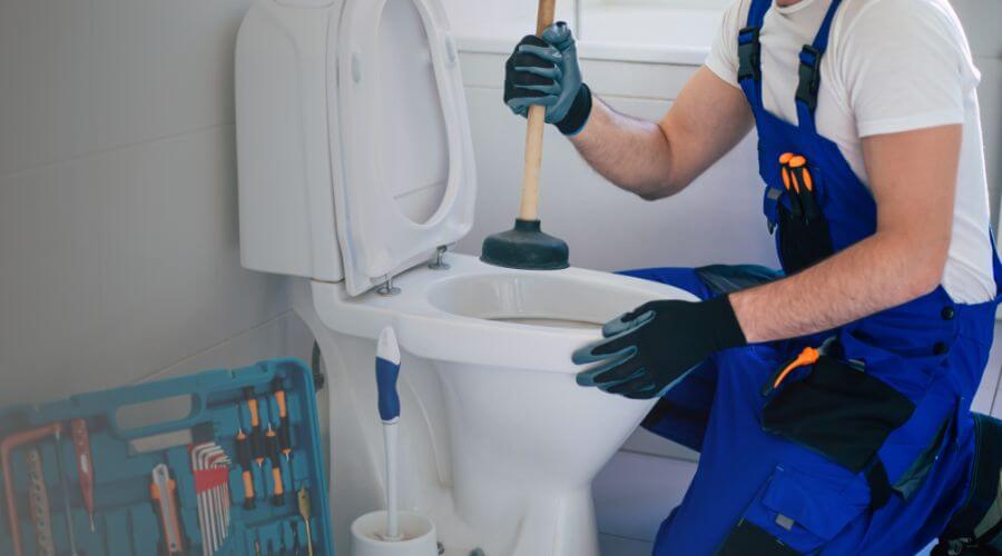 sewer line plumber in Havelock, NC